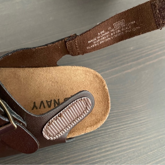 OLD NAVY • Baby Sandals 3-6 months - Picture 5 of 6